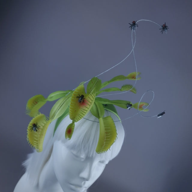 "Snap" Venus Flytrap with Flies Headdress