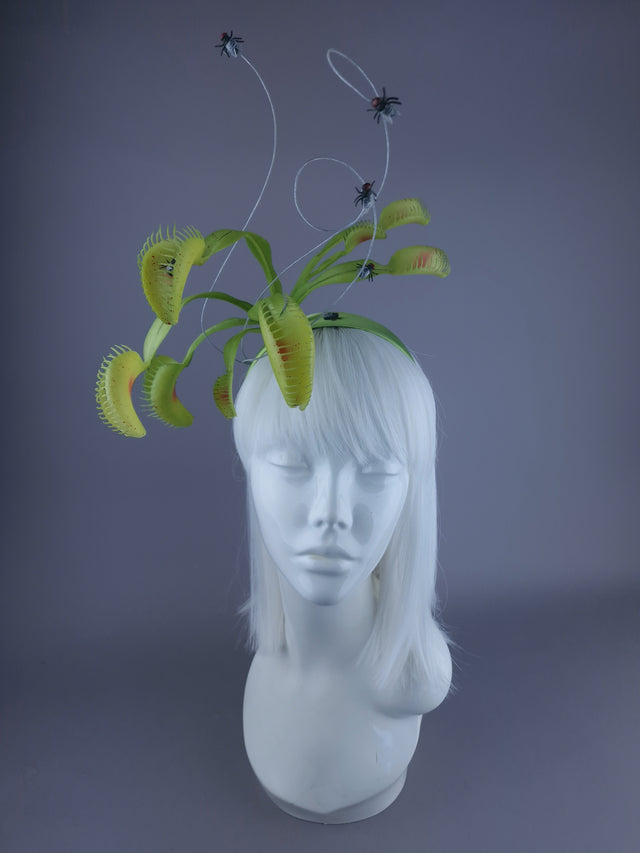 "Snap" Venus Flytrap with Flies Headdress