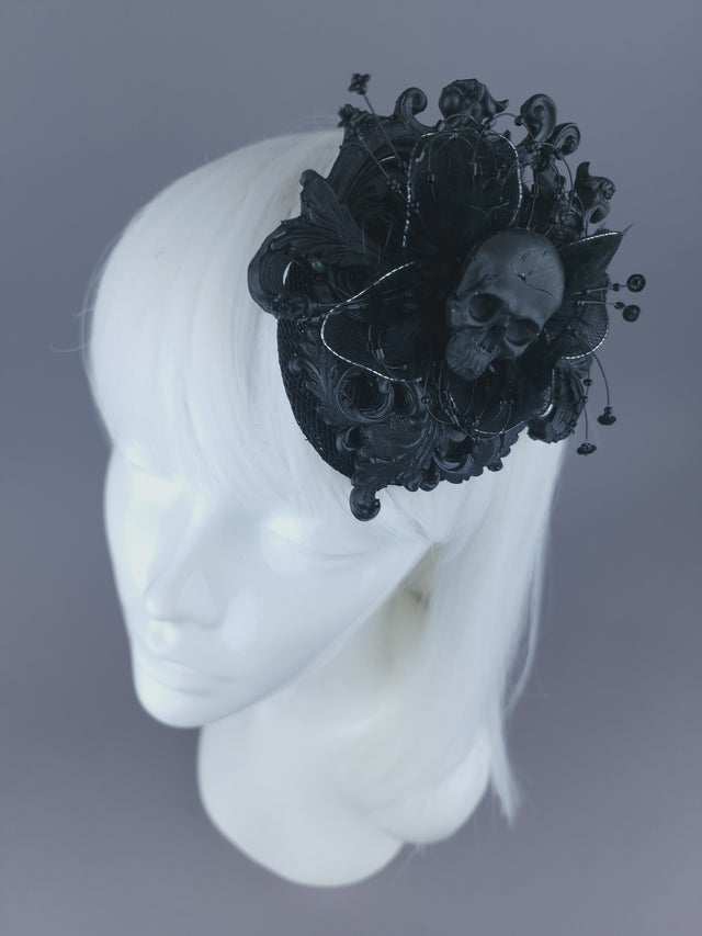 Pearls & Swine: Black Skull & Filigree Mini Fascinator "Noire"