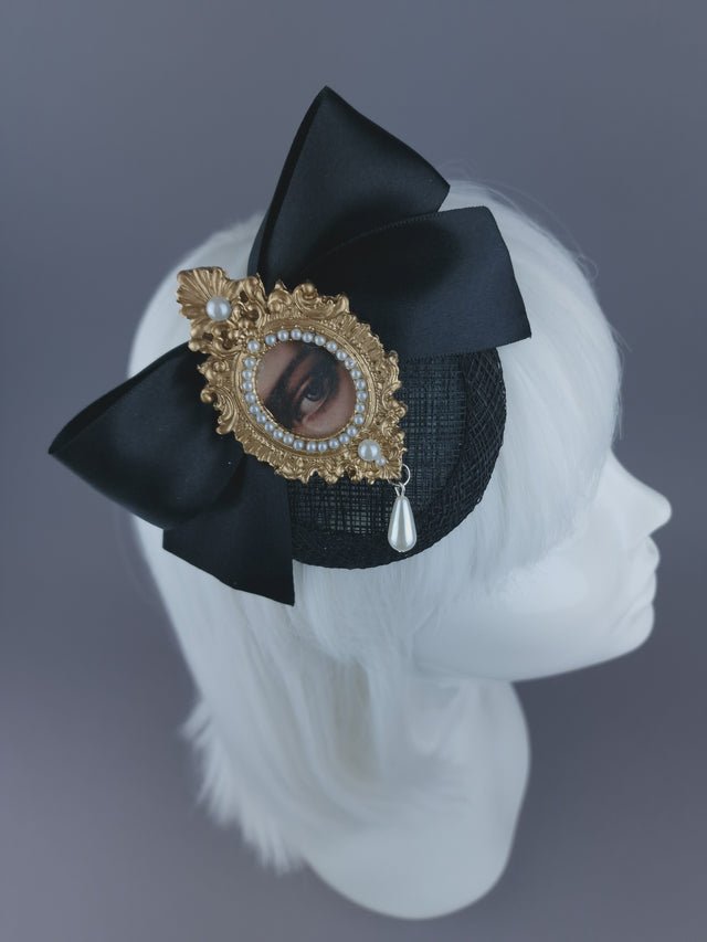 Pearls & Swine: Framed Lover's Eye Mini Fascinator "Dearest"