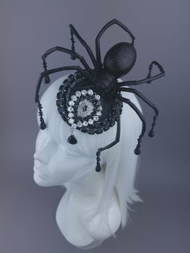Pearls & Swine: Black Spider & Jewel Mini Fascinator "Toxin"