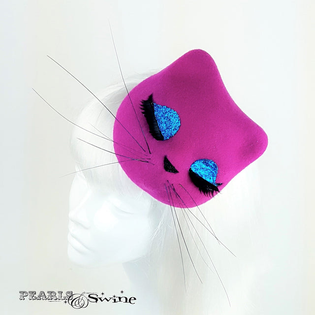 Blue Eyed Cat Hat