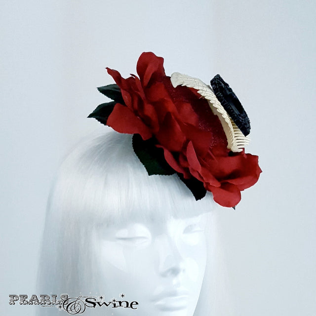 Eccentric Red Rose Heart and Been hat