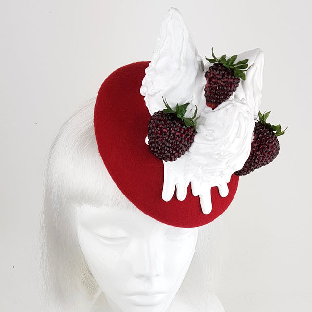 "Merengón de Fresas" Strawberries and Cream Hat