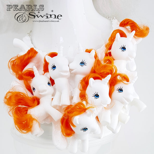 pony necklace