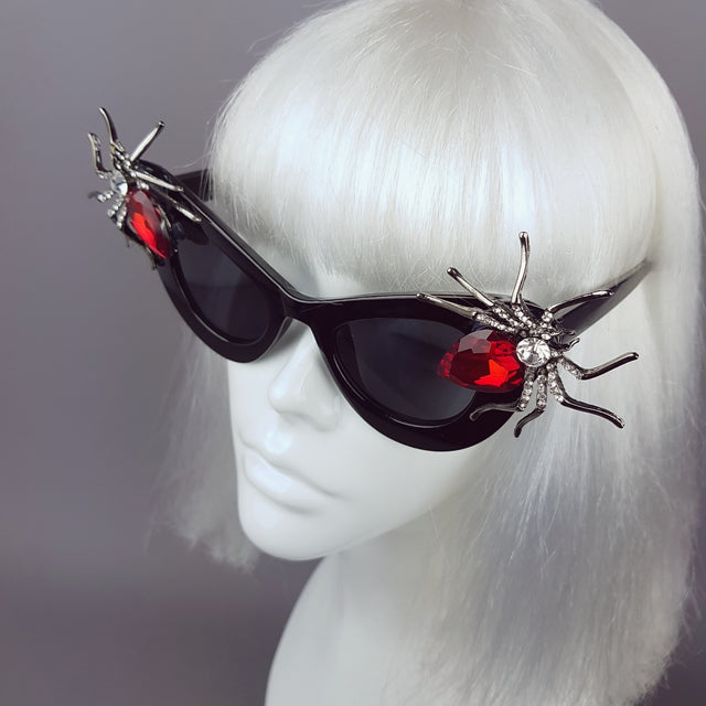 "Lure" Red Jewel Spider Sunglasses
