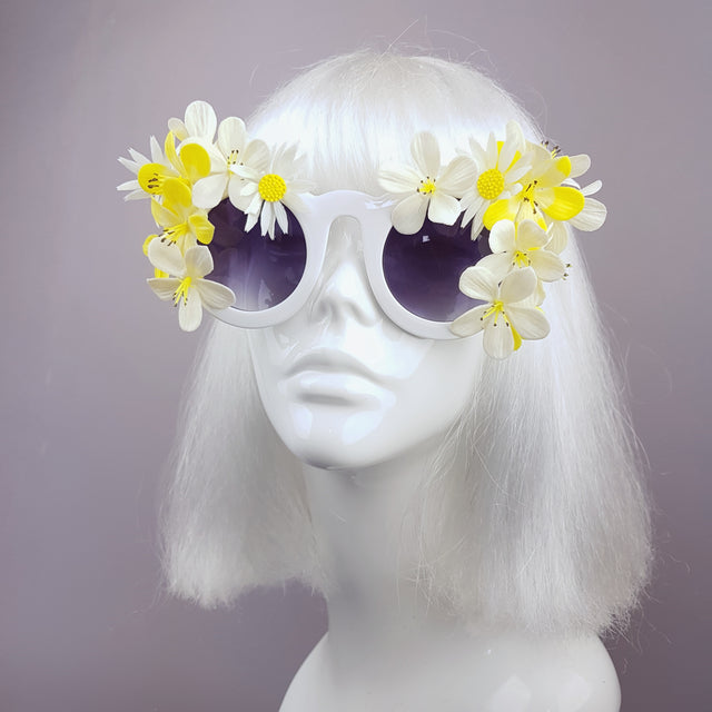 "Woodstock " White Daisy Flower Power 70's Sunglasses