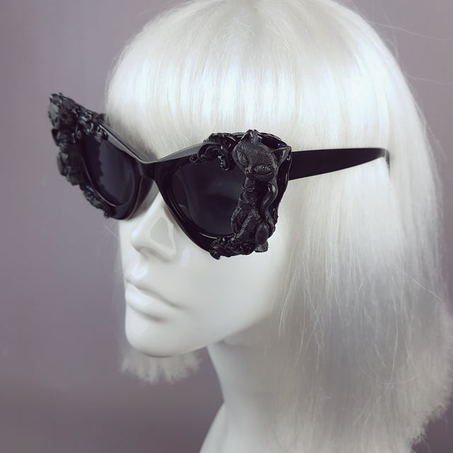 "Bakeneko" Black Cat Filigree Sunglasses
