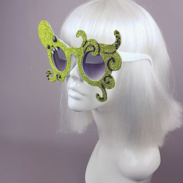 "Envuelto" Lime Green Glitter Octopus Sunglasses