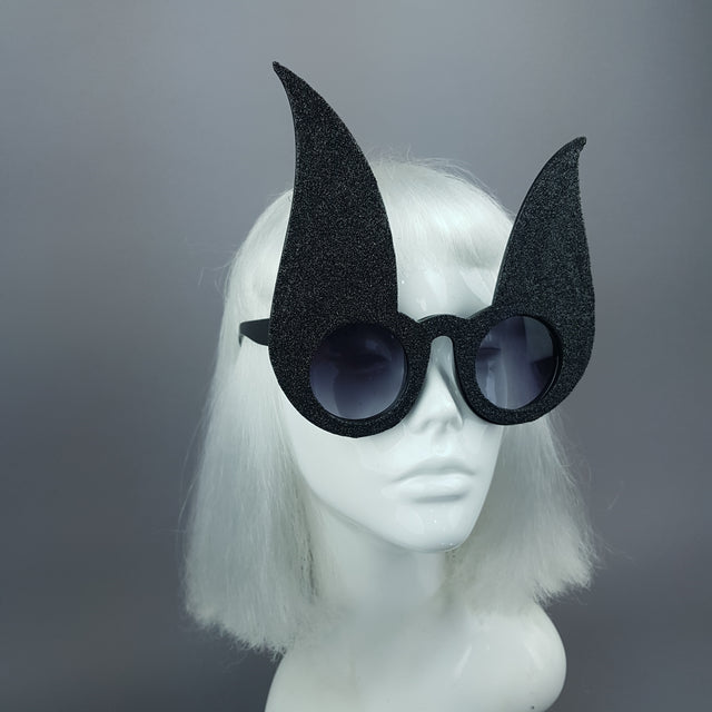 "Luppolo" Black Glitter Bunny Rabbit Ear Sunglasses