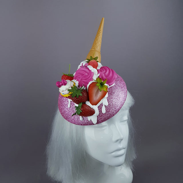 "Lezzetli" Dropped Ice Cream & Strawberry Glitter Hat