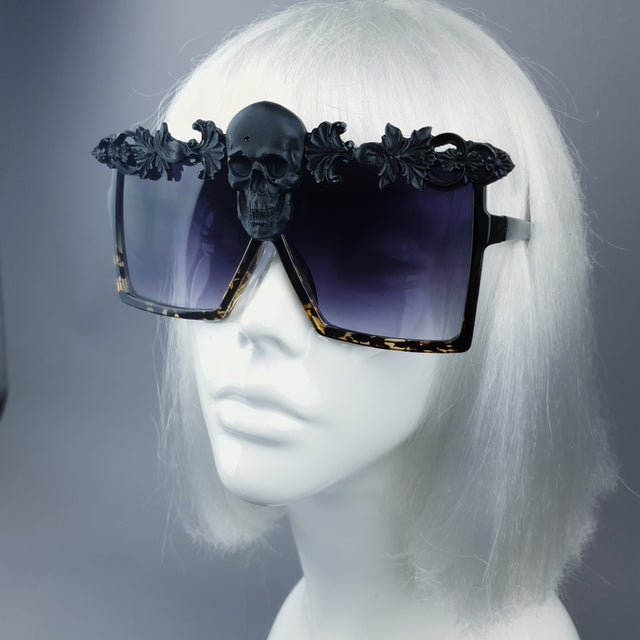 "Crowley" Black Skull Filigree Unisex Sunglasses