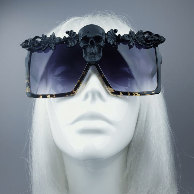 "Crowley" Black Skull Filigree Unisex Sunglasses