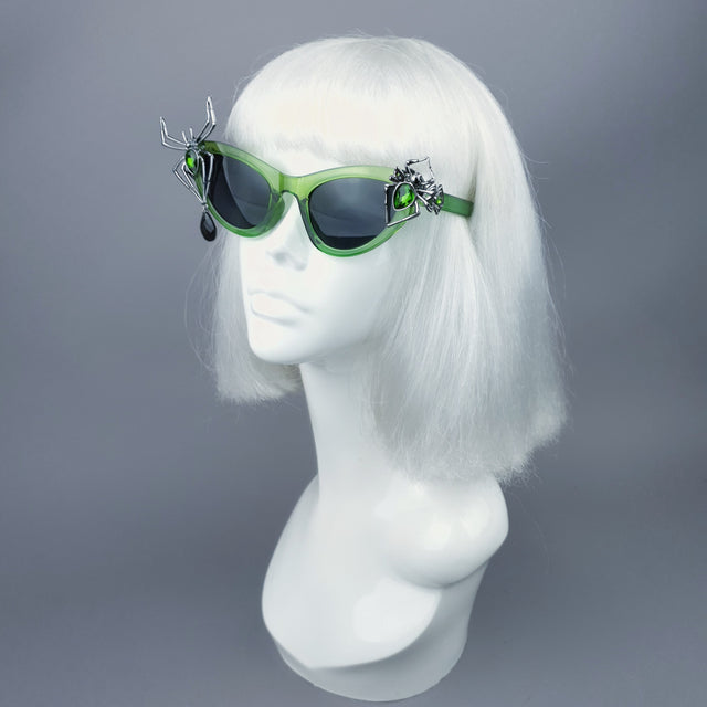 "Araniella" Green Jewel Spider Catseye Sunglasses