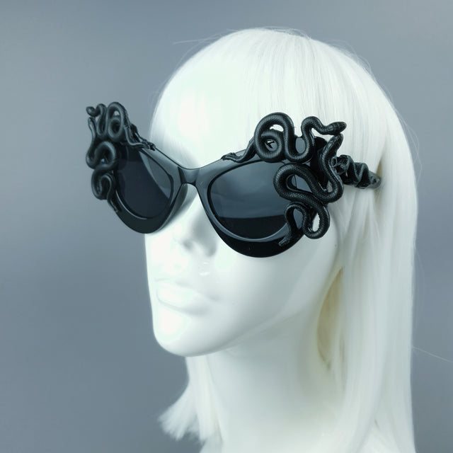 "Medusa" Black Snake Black Sunglasses