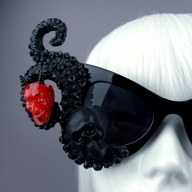 "Undead" Devil Skull Black Kraken Tentacles Sunglasses