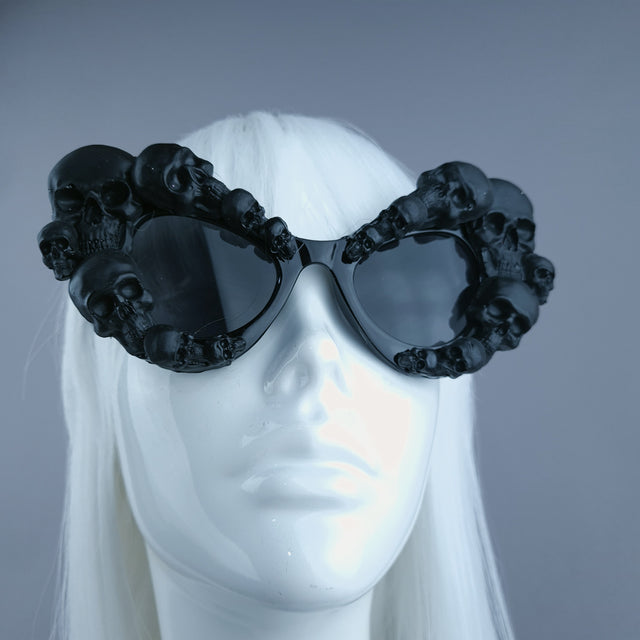 "Everlast" Black Skulls Cateye Sunglasses