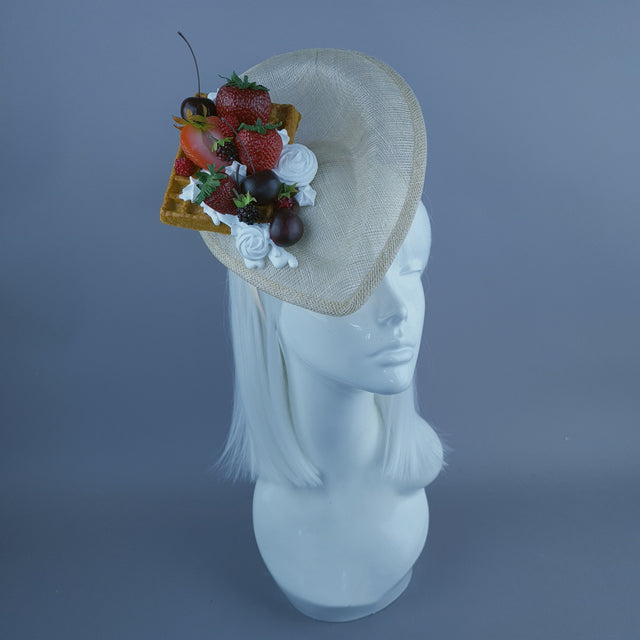 "Fusió" Waffles, Strawberry & Cream Fruit Food Fascinator Hat
