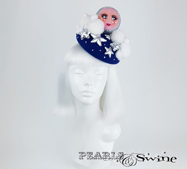 Moon doll face hat