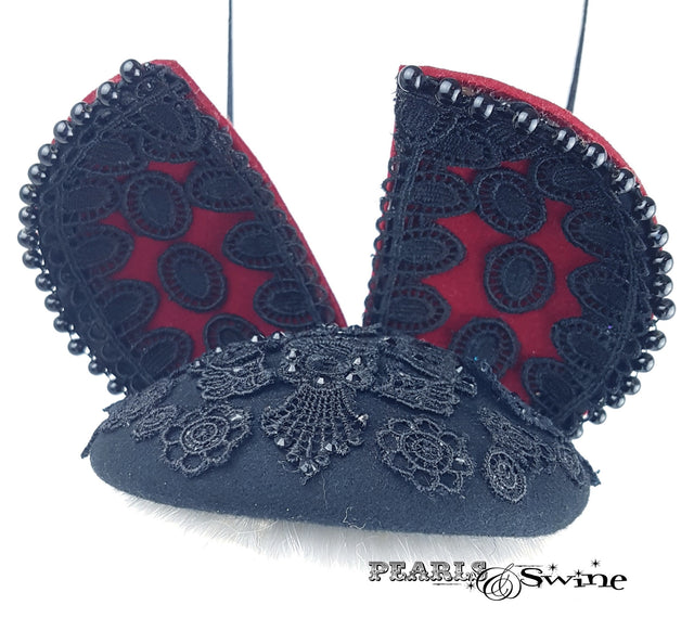 Lace detailed ladybird hat